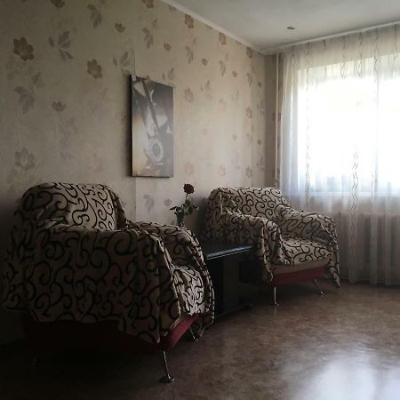 Flat in the city center Apartamento Rybinsk Exterior foto